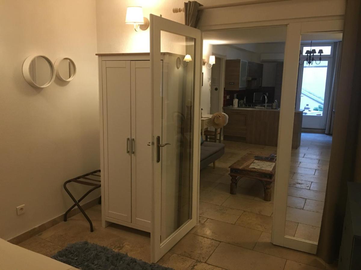 Ferienwohnung Un Coin De Luberon LʼIsle-sur-la-Sorgue Exterior foto