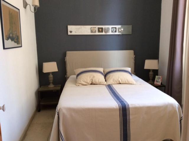 Ferienwohnung Un Coin De Luberon LʼIsle-sur-la-Sorgue Exterior foto