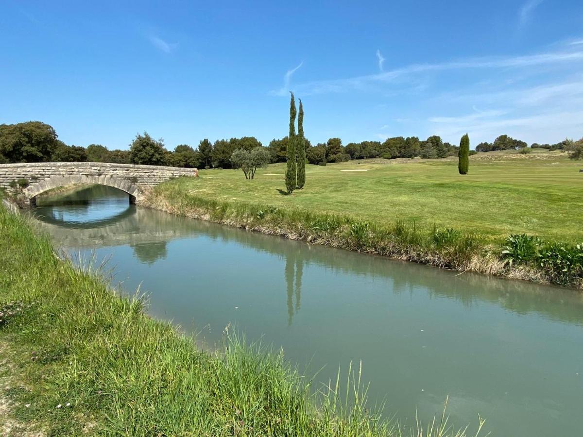 Ferienwohnung Un Coin De Luberon LʼIsle-sur-la-Sorgue Exterior foto