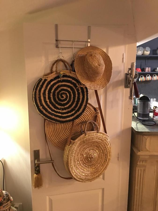 Ferienwohnung Un Coin De Luberon LʼIsle-sur-la-Sorgue Exterior foto