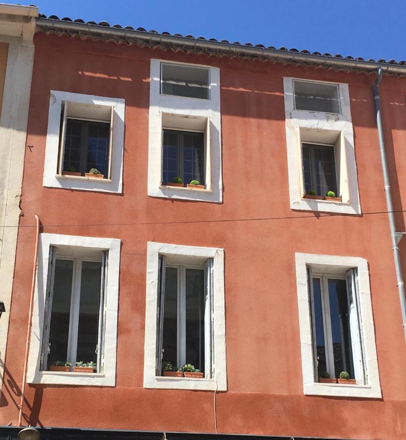 Ferienwohnung Un Coin De Luberon LʼIsle-sur-la-Sorgue Exterior foto