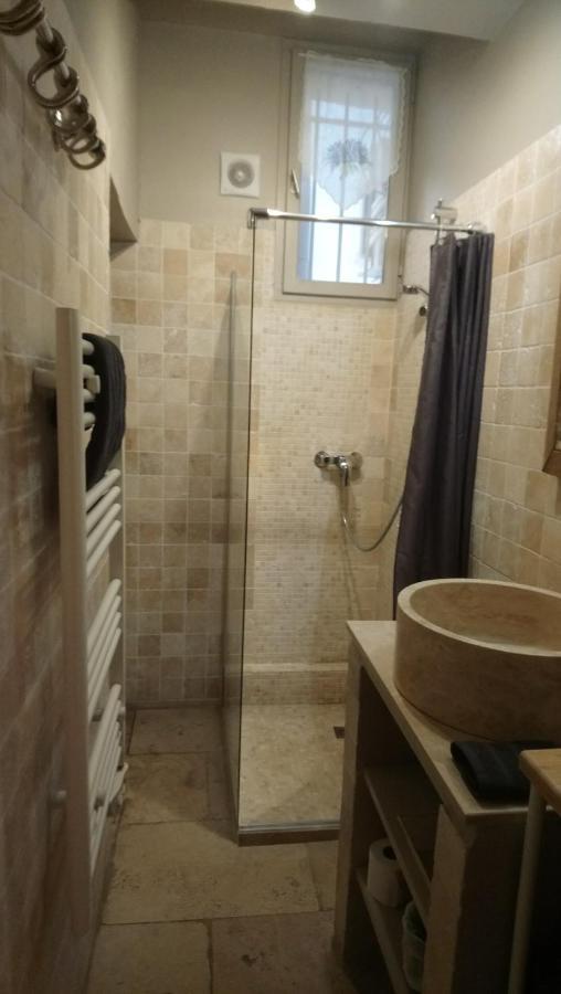 Ferienwohnung Un Coin De Luberon LʼIsle-sur-la-Sorgue Exterior foto