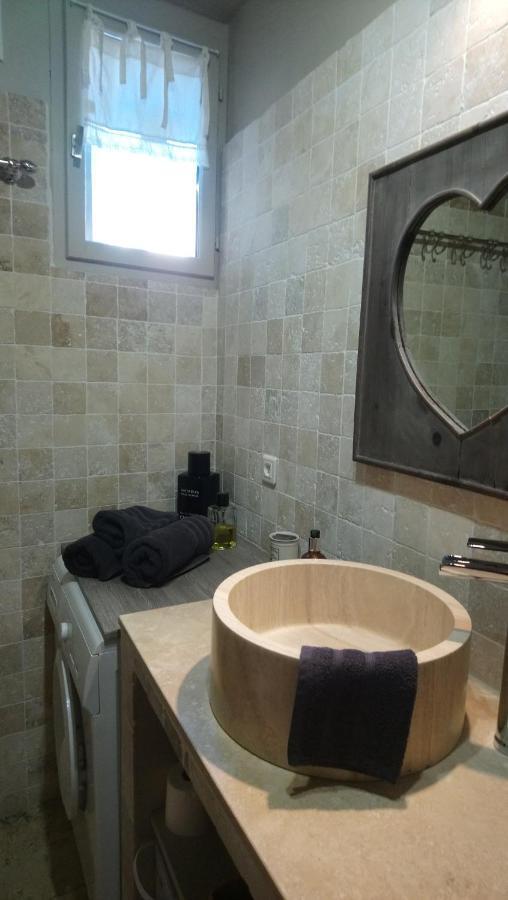 Ferienwohnung Un Coin De Luberon LʼIsle-sur-la-Sorgue Exterior foto